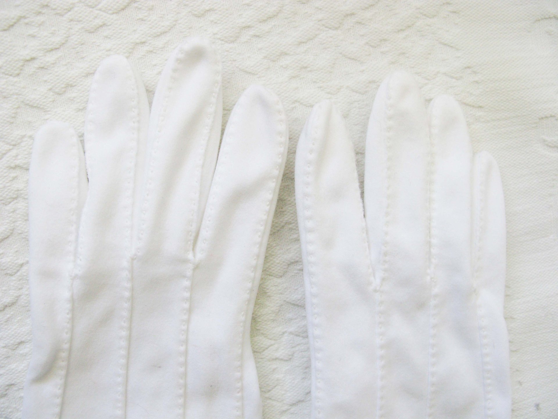 Gloves White Short Flare Retro Vintage Tea Party Elegant Cosplay Downton Miss Fisher Mid Century Style Free Ship US When Roses Bloom