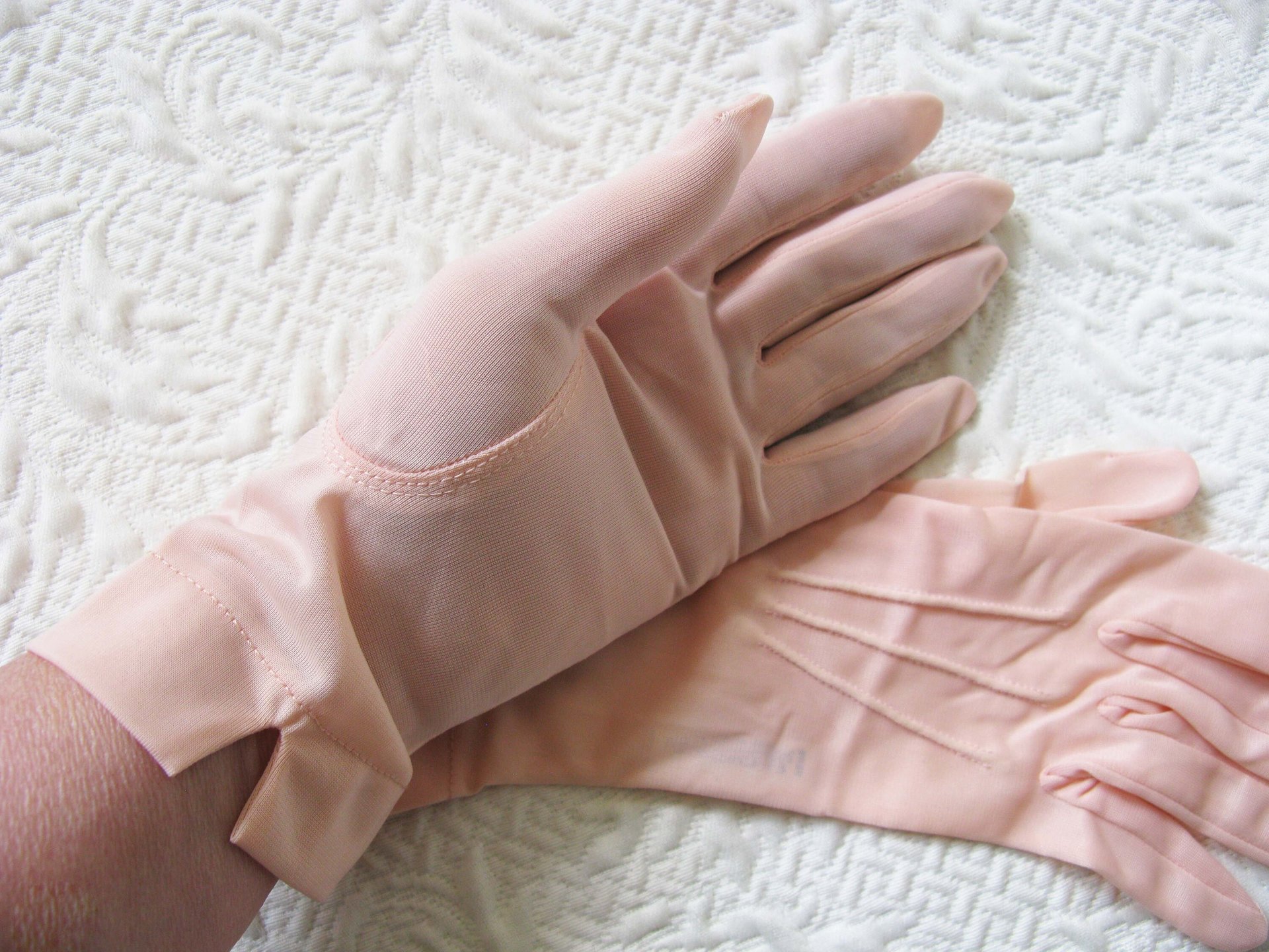 Pink Gloves Vintage Wedding Tea Party Lunch Date Retro Mid Century Bridal Downton Retro Cosplay NOS new old Free Ship  US When Roses Bloom