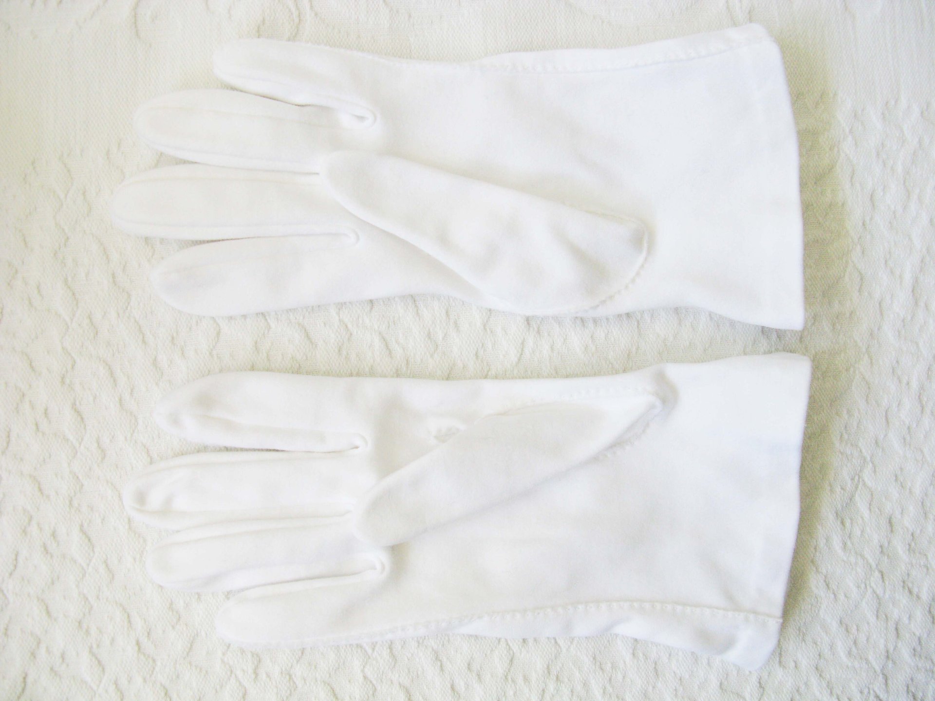 Gloves White Short Flare Retro Vintage Tea Party Elegant Cosplay Downton Miss Fisher Mid Century Style Free Ship US When Roses Bloom