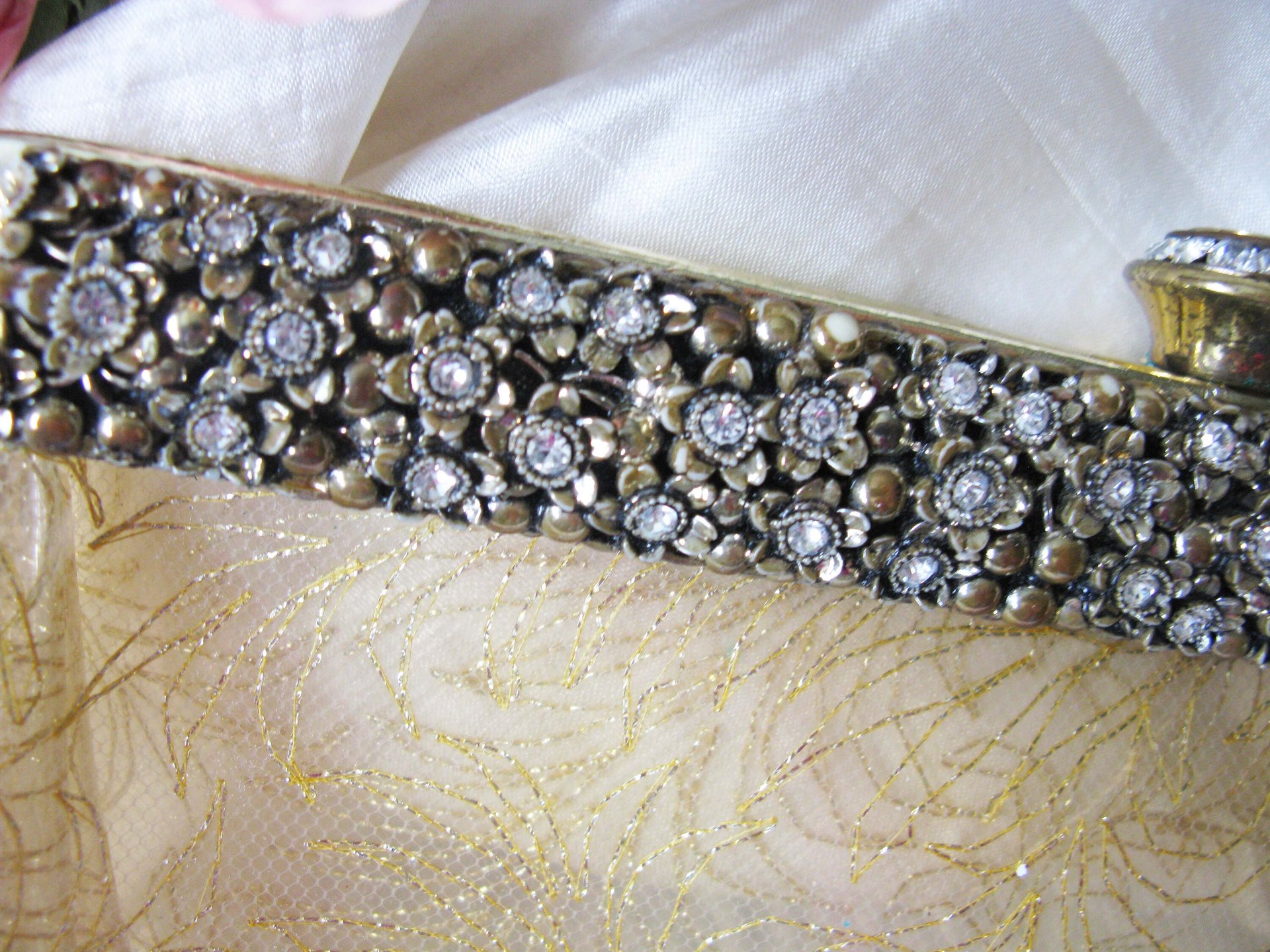 Clear Plastic Clutch Purse Evening Bag Vintage Atomic Mid Century Style 50 60s Retro Cocktail Party Classic Hollywood Glamour WhenRosesBloom