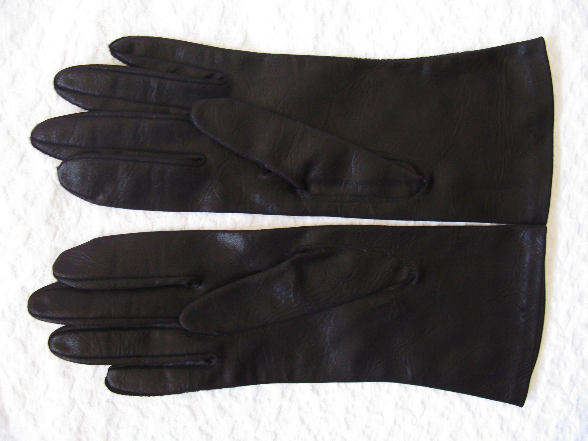 Vintage Gloves Black Sz 6 1/2 Faux Leather Vegan Fabric Elegant Classic Mid Century Mod  Cocktail Party Style  Free Ship US WhenRosesBloom