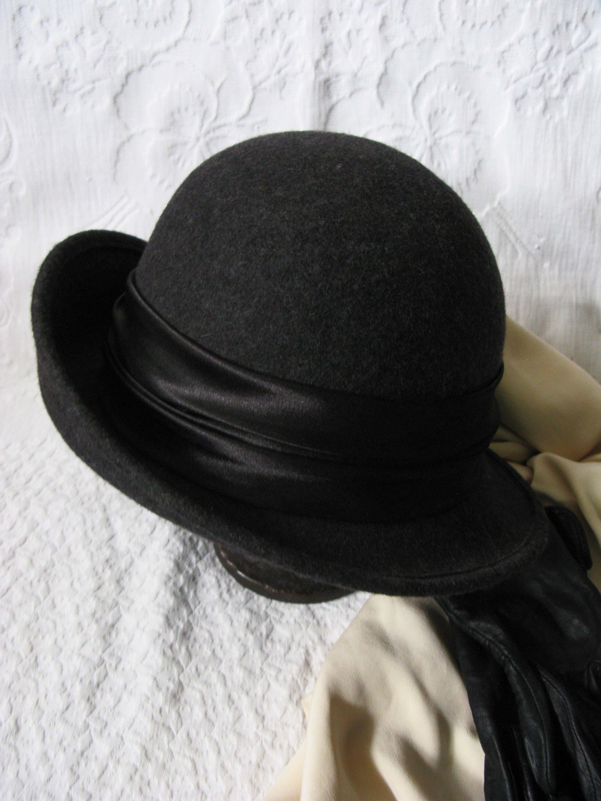 Vintage Hat Gray  Cloche Tea Wedding Garden Party Retro Tailored Elegance Downton Miss Phryne Fisher Gatsby Cosplay Style  WhenRosesBloom