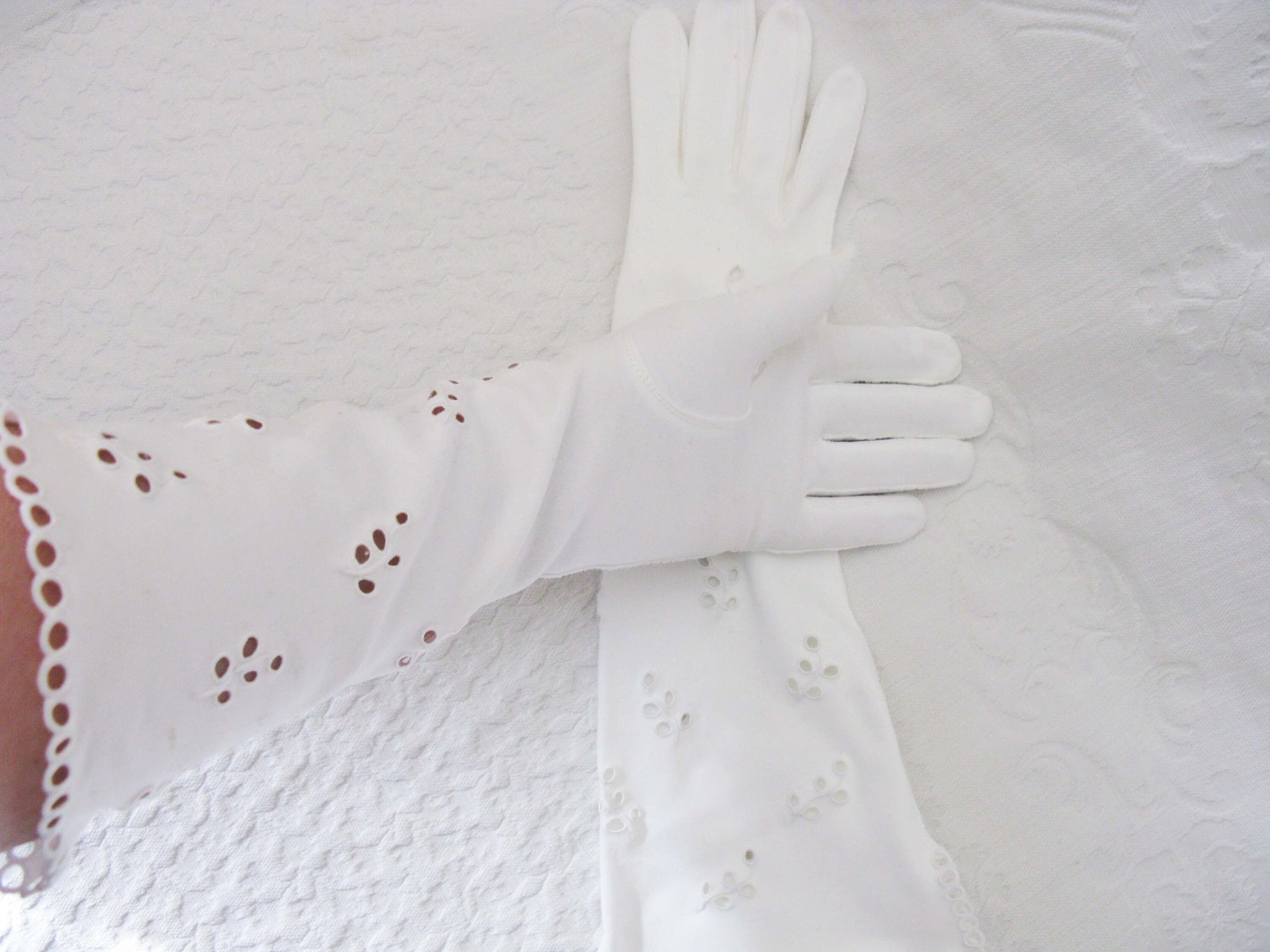 Vintage White Gloves Long Eyelet Embroidery Retro Mid Century Wedding Bride  Free Ship US Downton Austen Titanic Cosplay    When Roses Bloom