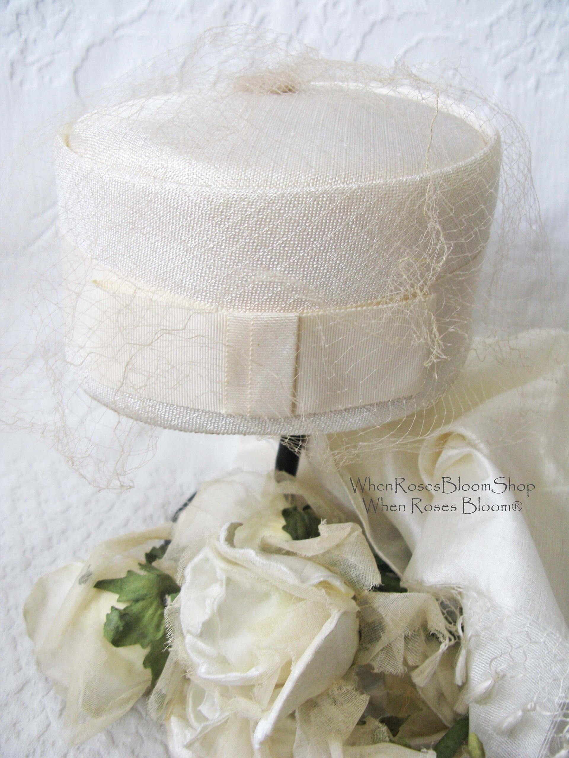 White Pillbox Hat Vintage Toque w/Bow Classic Cocktail Pillbox Bellhop Toque with Elegant Jackie O Style 1950s-60s Cosplay WhenRosesBloom