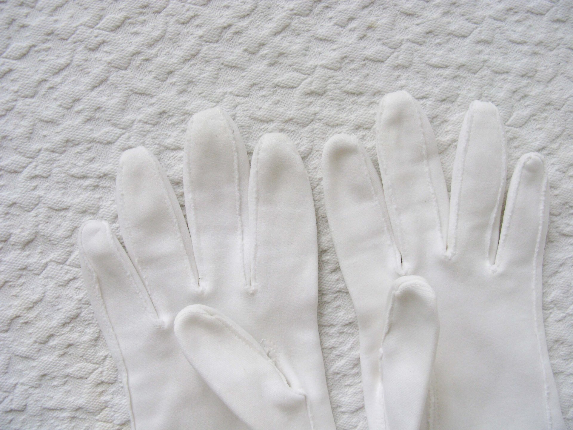Gloves White Short Italian sz 6+ Retro Vintage Tea Party Elegant Cosplay Downton Miss Fisher Mid Century Style Free Ship US When Roses Bloom