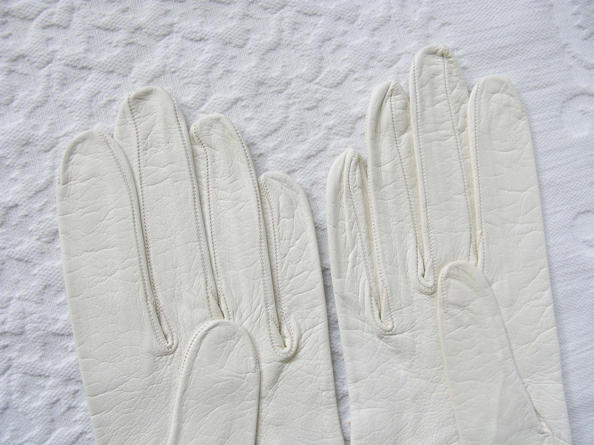 White Gloves French Leather Sz 6 1/2 Vintage Retro Wedding Bride Tea NOS Downton Gatsby Miss Fisher Cosplay Free Ship  US When Roses Bloom