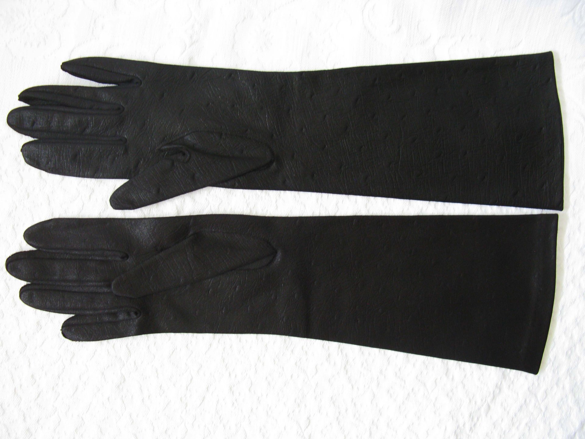 Vintage Gloves Black Sz 6 1/2 Faux Leather Vegan Fabric Matinee Classic Mid Century Mod Cocktail Party Style Free Ship US WhenRosesBloom