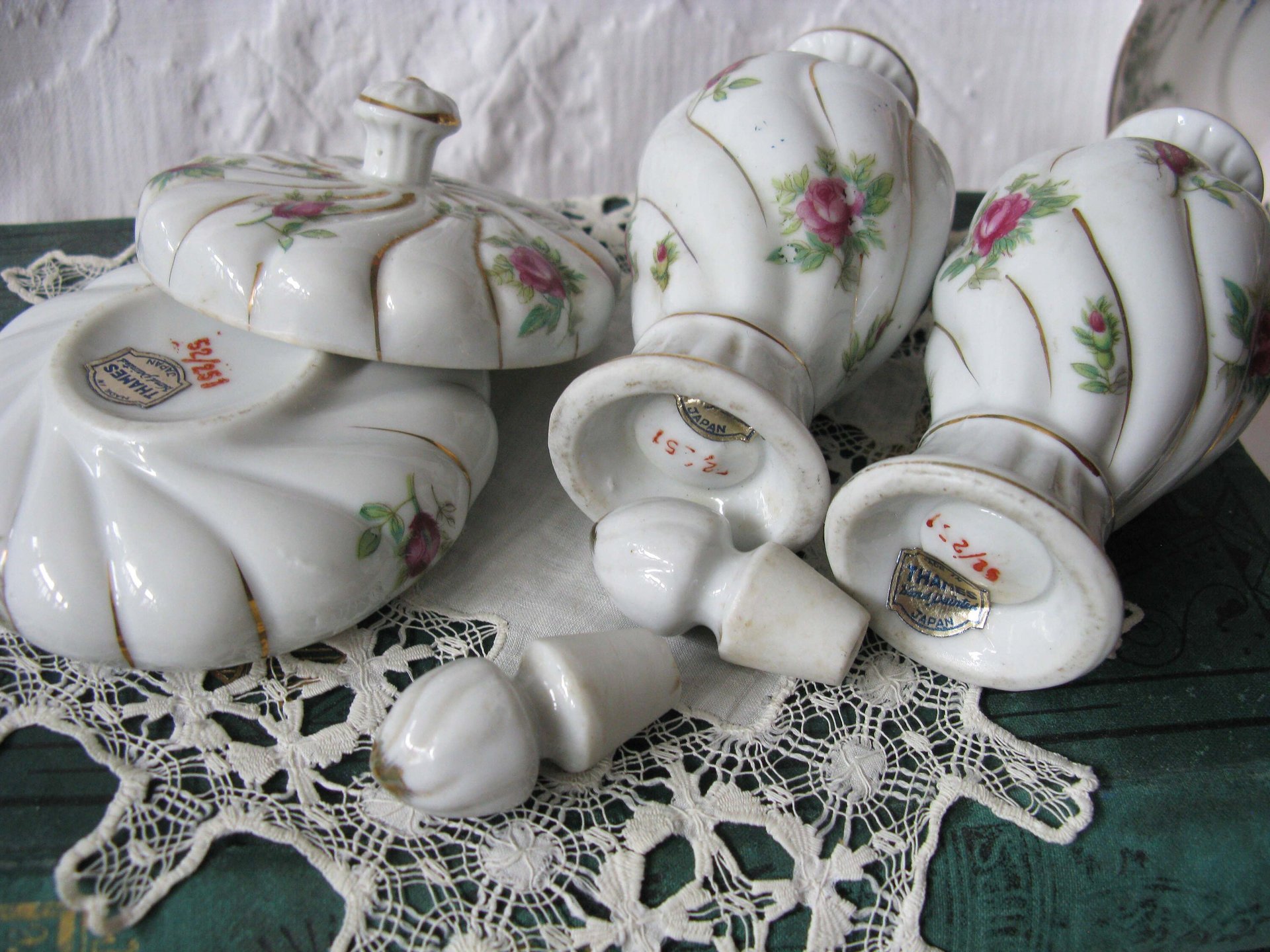 Vintage Perfume Dresser Vanity Set China Roses Thames Japan  Shabby Chic Cottage Farmhouse Romantic Retro Mid Century Urban WhenRosesBloom