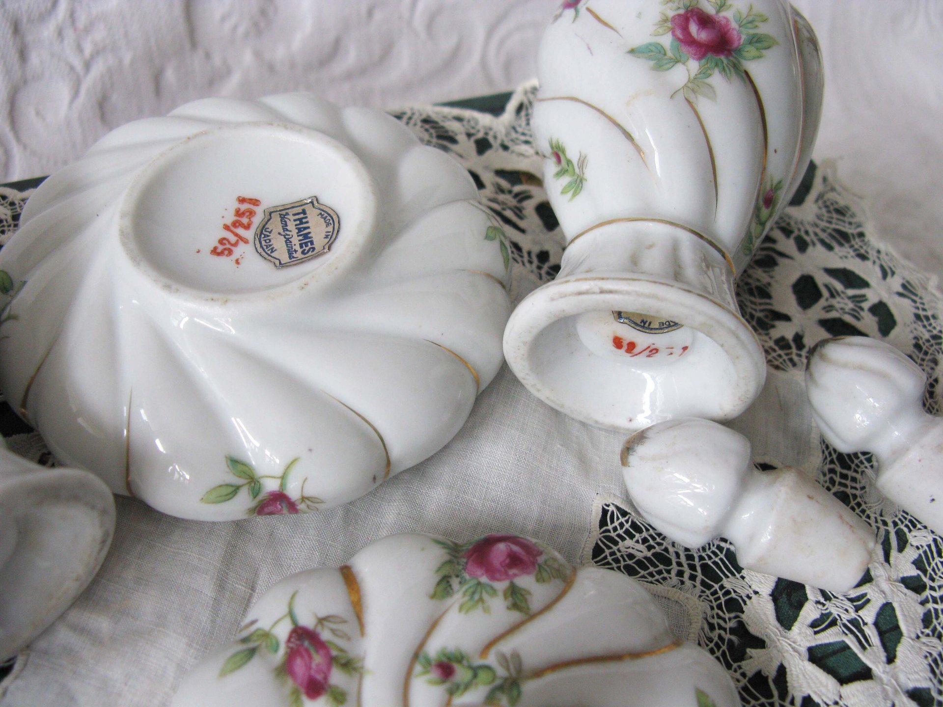 Vintage Perfume Dresser Vanity Set China Roses Thames Japan  Shabby Chic Cottage Farmhouse Romantic Retro Mid Century Urban WhenRosesBloom
