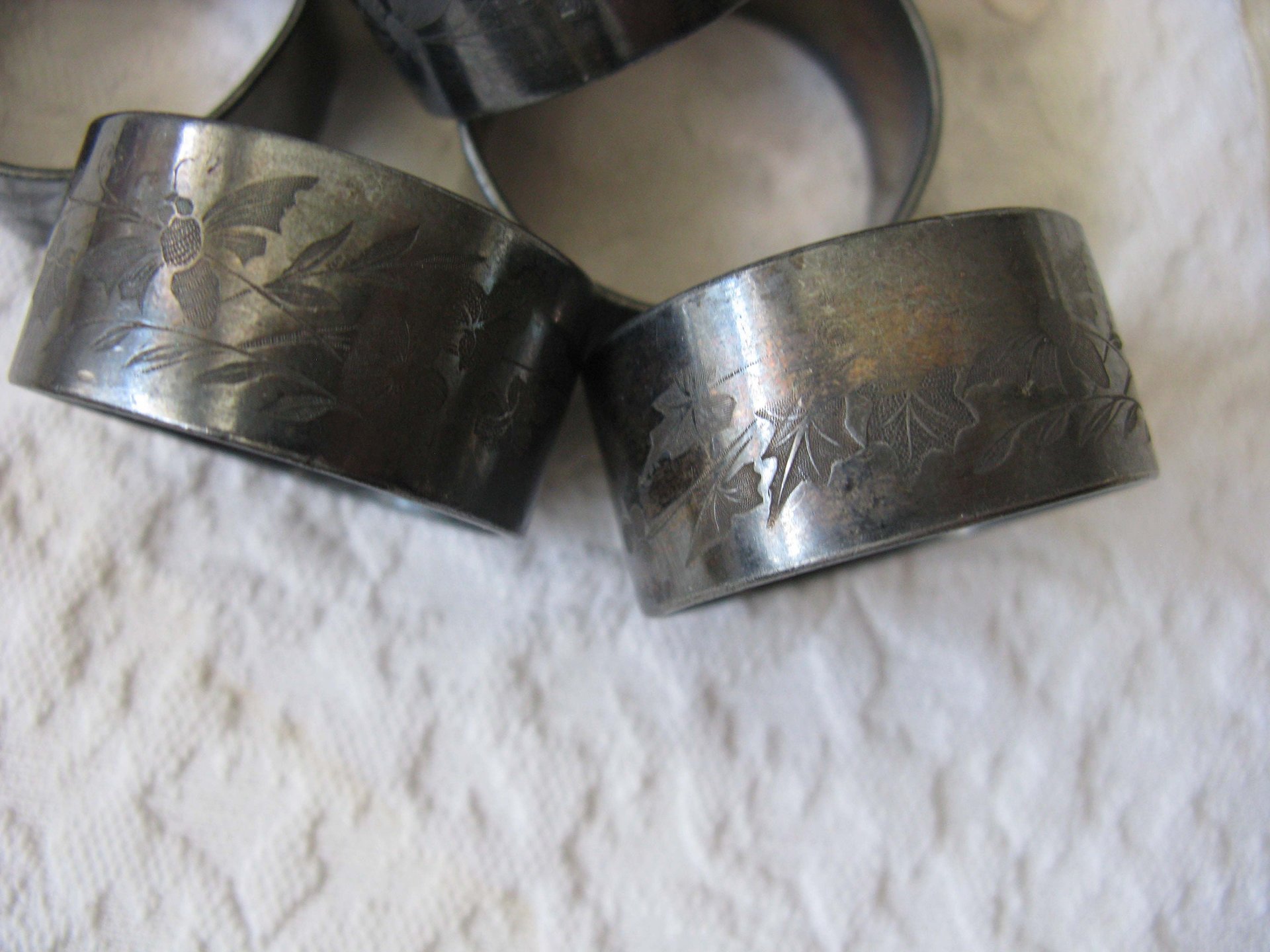 Silver Napkin Rings 6 Vintage Quadruple Plate Tea Gift Aesthetic Style Downton Abbey Classic Farmhouse Cottage Shabby Chic WhenRosesBloom