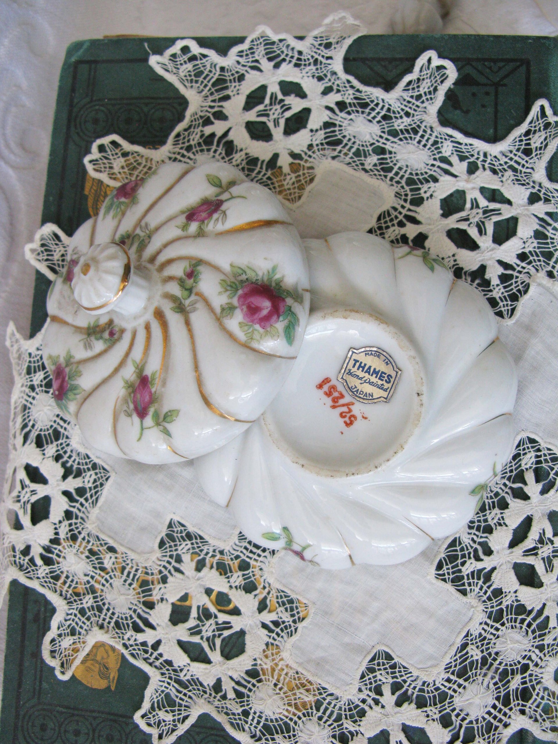 Vintage Perfume Dresser Vanity Set China Roses Thames Japan  Shabby Chic Cottage Farmhouse Romantic Retro Mid Century Urban WhenRosesBloom
