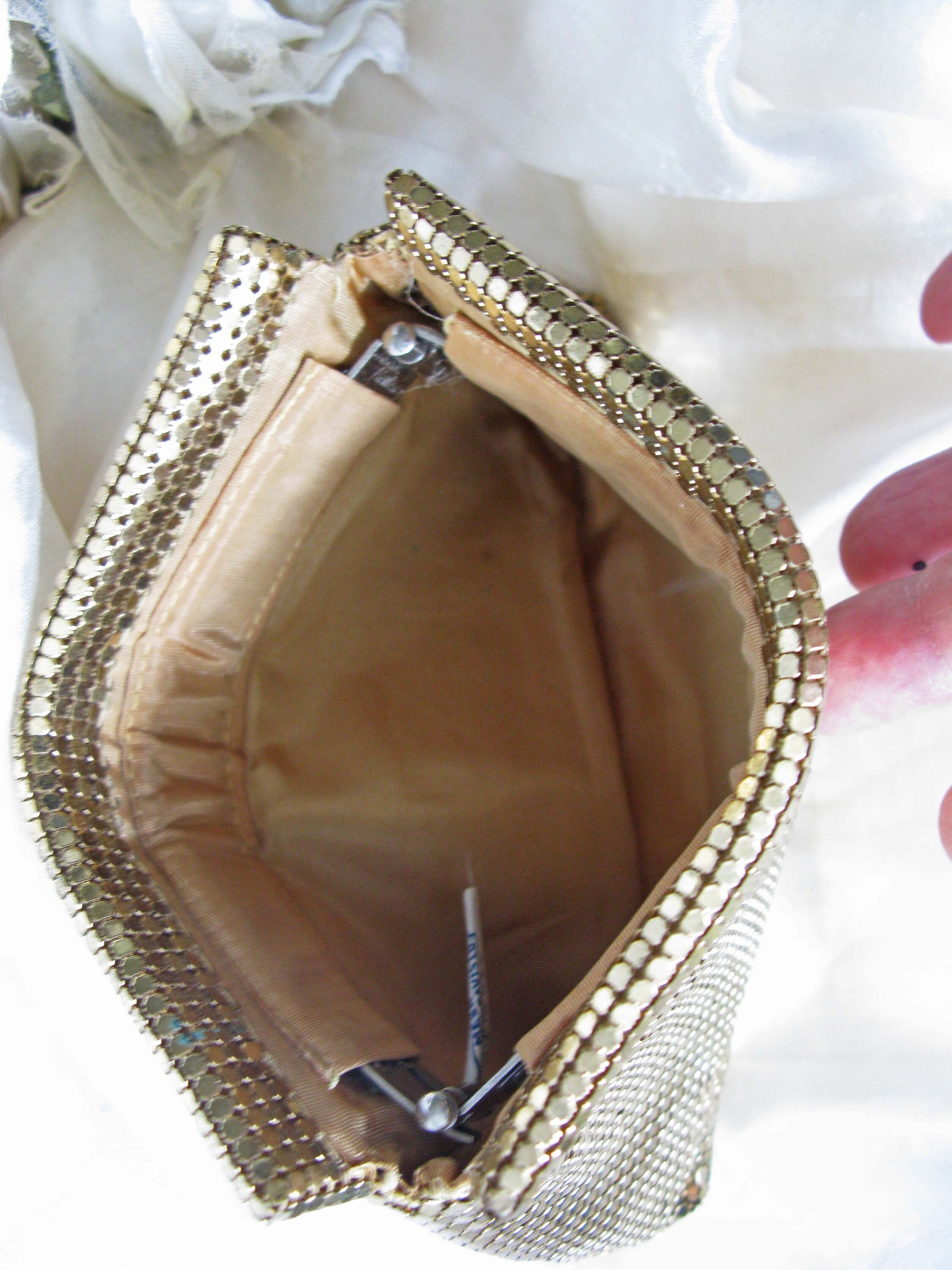 Vintage Whiting Davis Clutch Bag Purse 1940s-1960s Retro Wedding Evening Cocktail Party Purse Gold Mesh Bag WhenRosesBloom