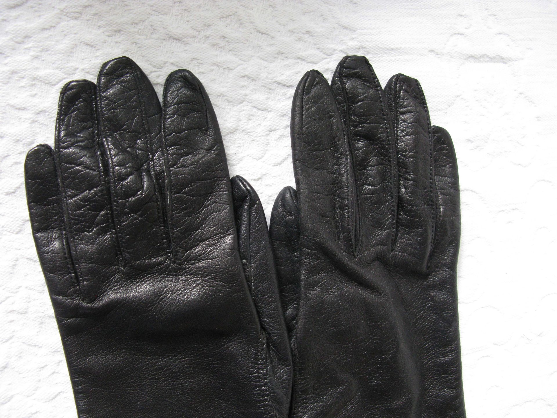 Black Leather Gloves Size 7 Vintage Downton Steampunk Downton  Miss Fisher 50's -60's Cosplay Style Shipping Incl. in USA WhenRosesBloom