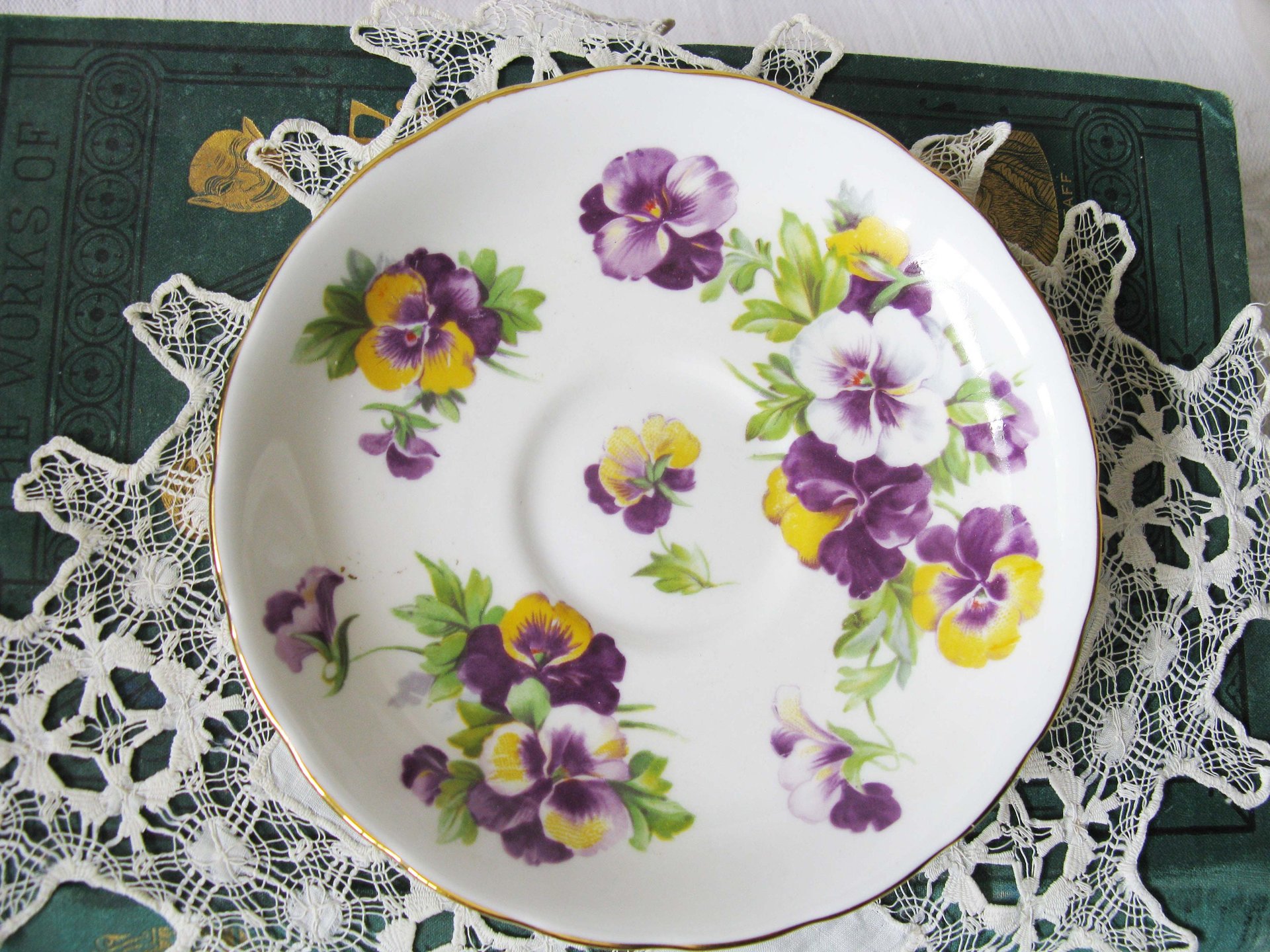 Vintage Pansy Tea Cup English Bone China Tea Gift Dainty Elegant Shabby Chic Retro Mid Century Classic British WhenRosesBloom