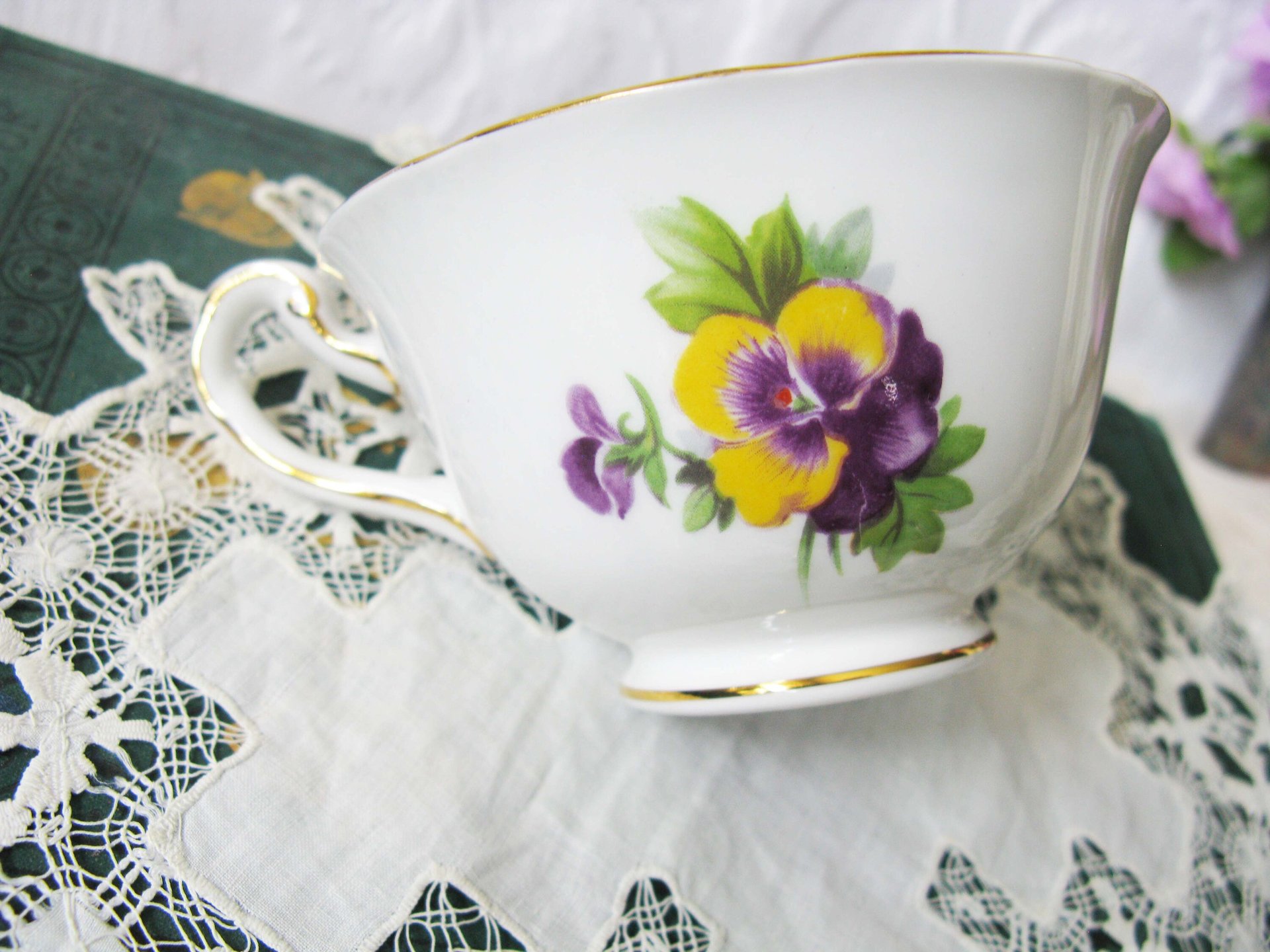 Vintage Pansy Tea Cup English Bone China Tea Gift Dainty Elegant Shabby Chic Retro Mid Century Classic British WhenRosesBloom