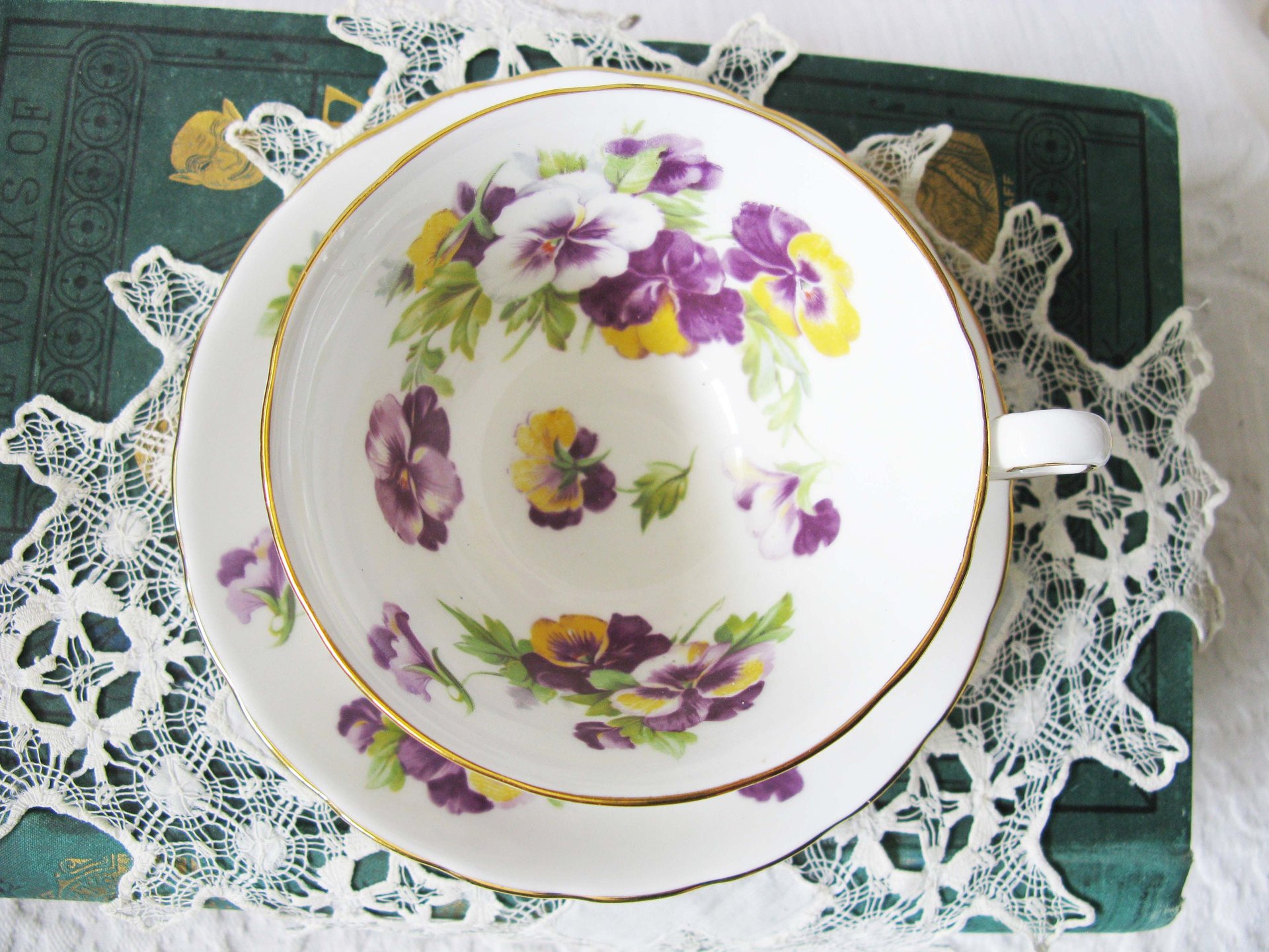 Vintage Pansy Tea Cup English Bone China Tea Gift Dainty Elegant Shabby Chic Retro Mid Century Classic British WhenRosesBloom