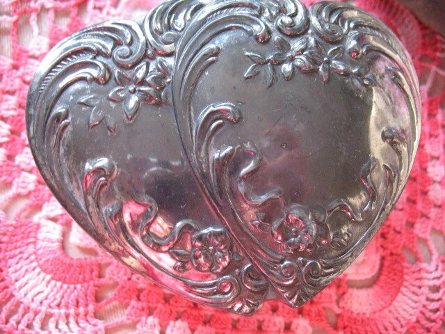 Vintage Silver Jewelry Box Double Heart Embossed Pattern Ornate Floral Pattern Art Nouveau Romantic Gift  Dainty Footed Box WhenRosesBloom