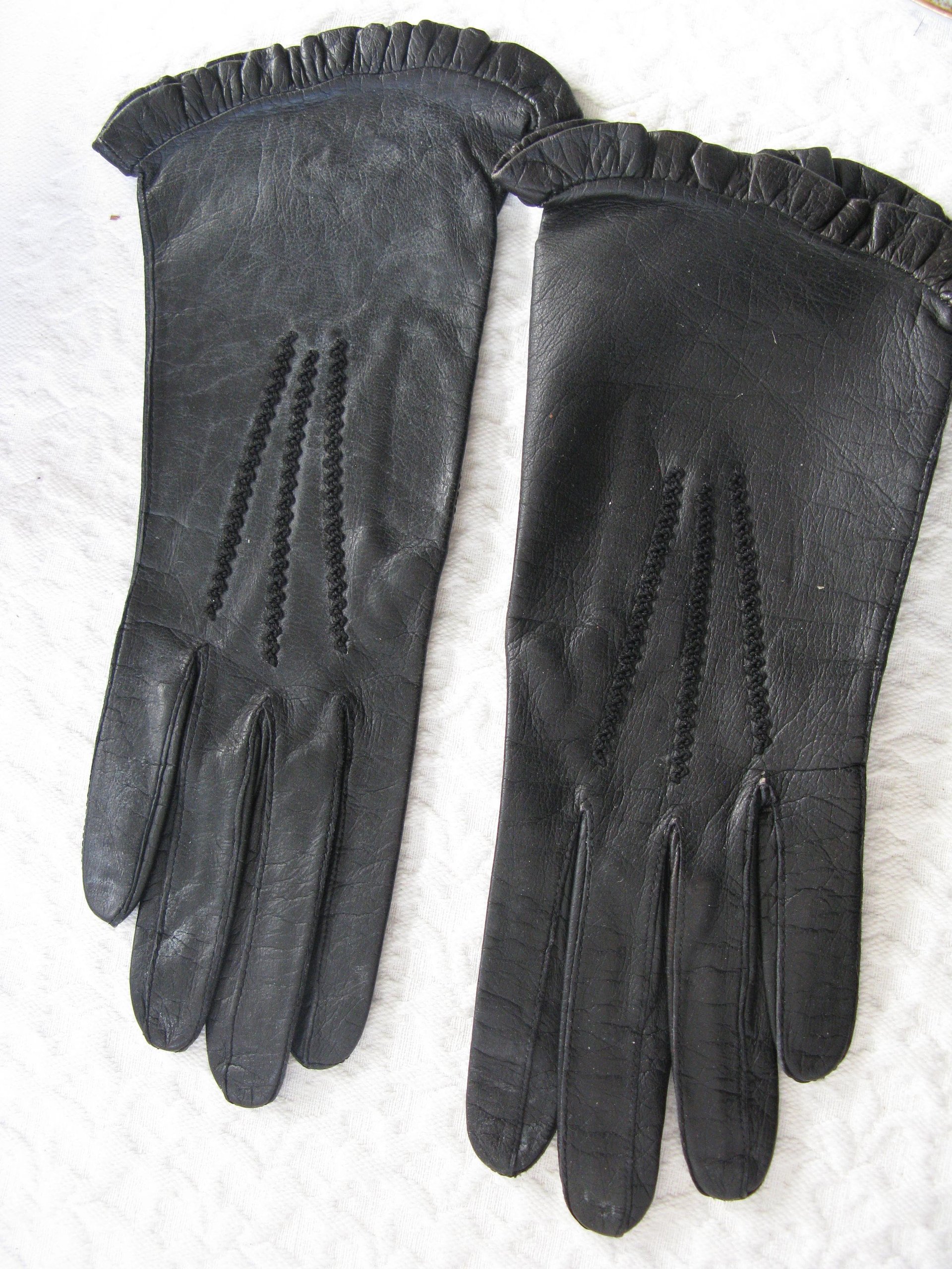 Black Gloves Sz 6 Kid Leather Ruffle Vintage Downton Miss Fisher Elegant Steampunk Cosplay Mid Century Harzfeld FREE Ship US  WhenRosesBloom