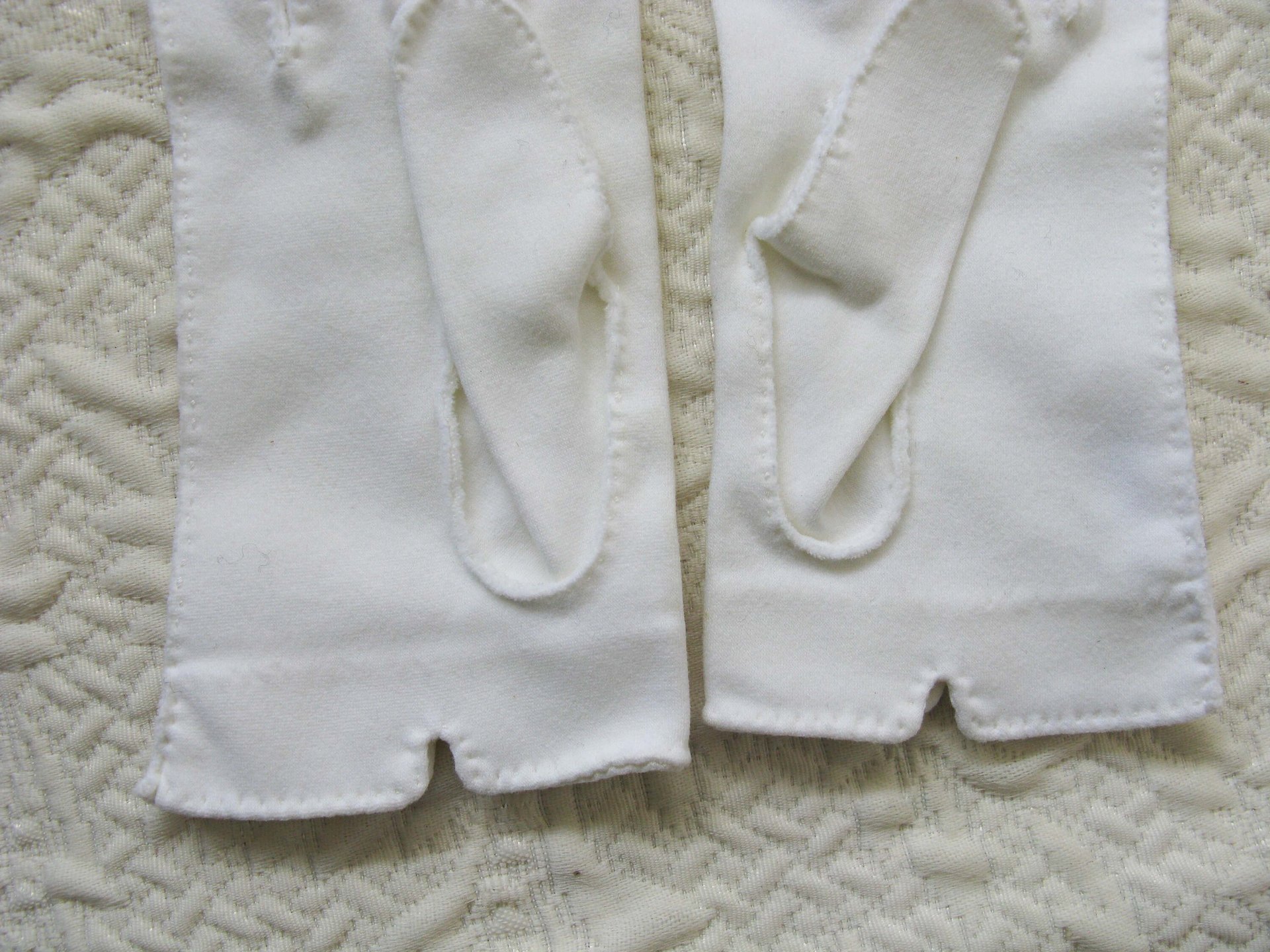 White Gloves Girl Child Size 6 Vintage Classic Tea Party 1st Communion Flower Girl Wedding  Retro Style Free Ship US WhenRosesBloom