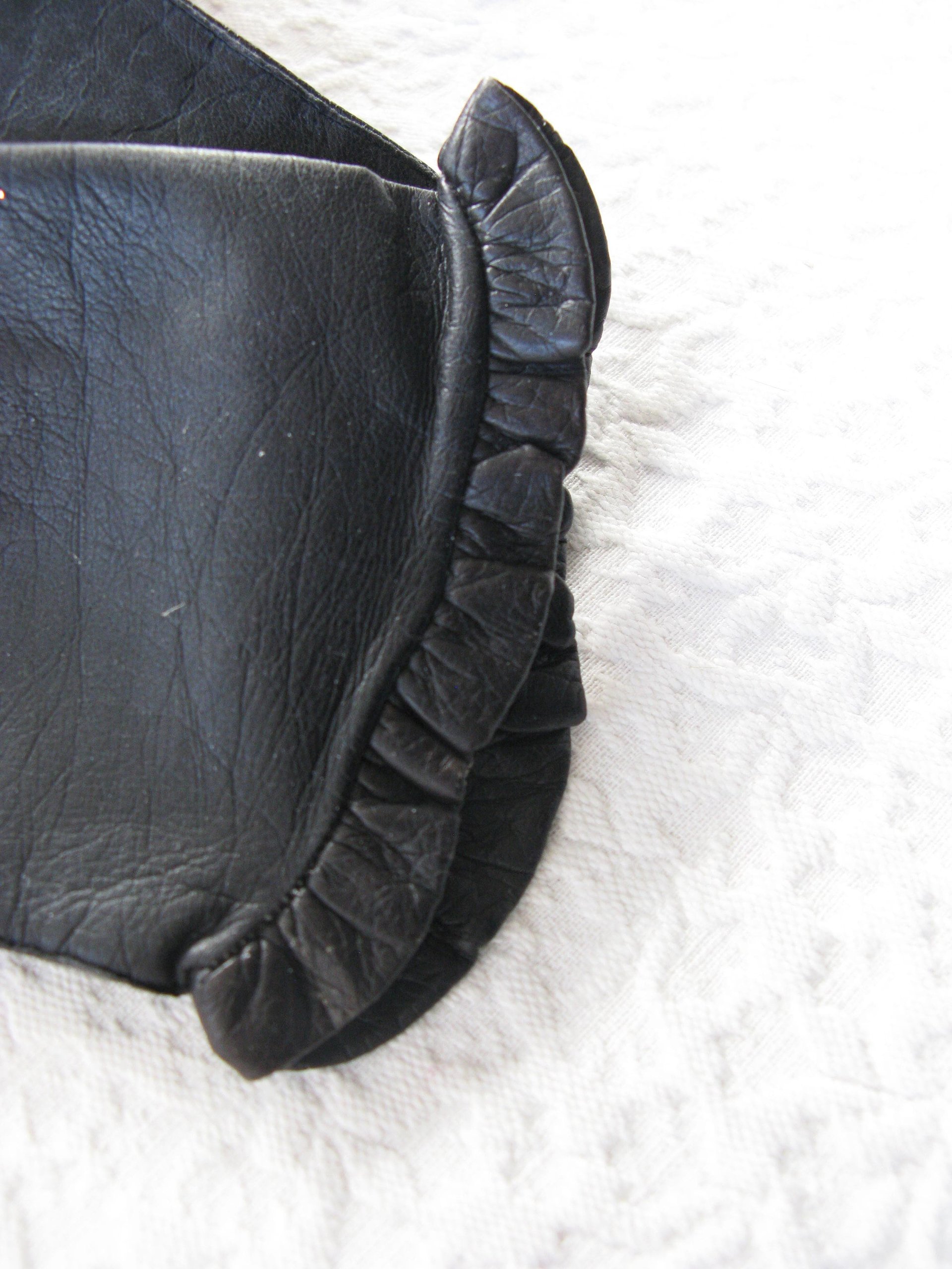 Black Gloves Sz 6 Kid Leather Ruffle Vintage Downton Miss Fisher Elegant Steampunk Cosplay Mid Century Harzfeld FREE Ship US  WhenRosesBloom