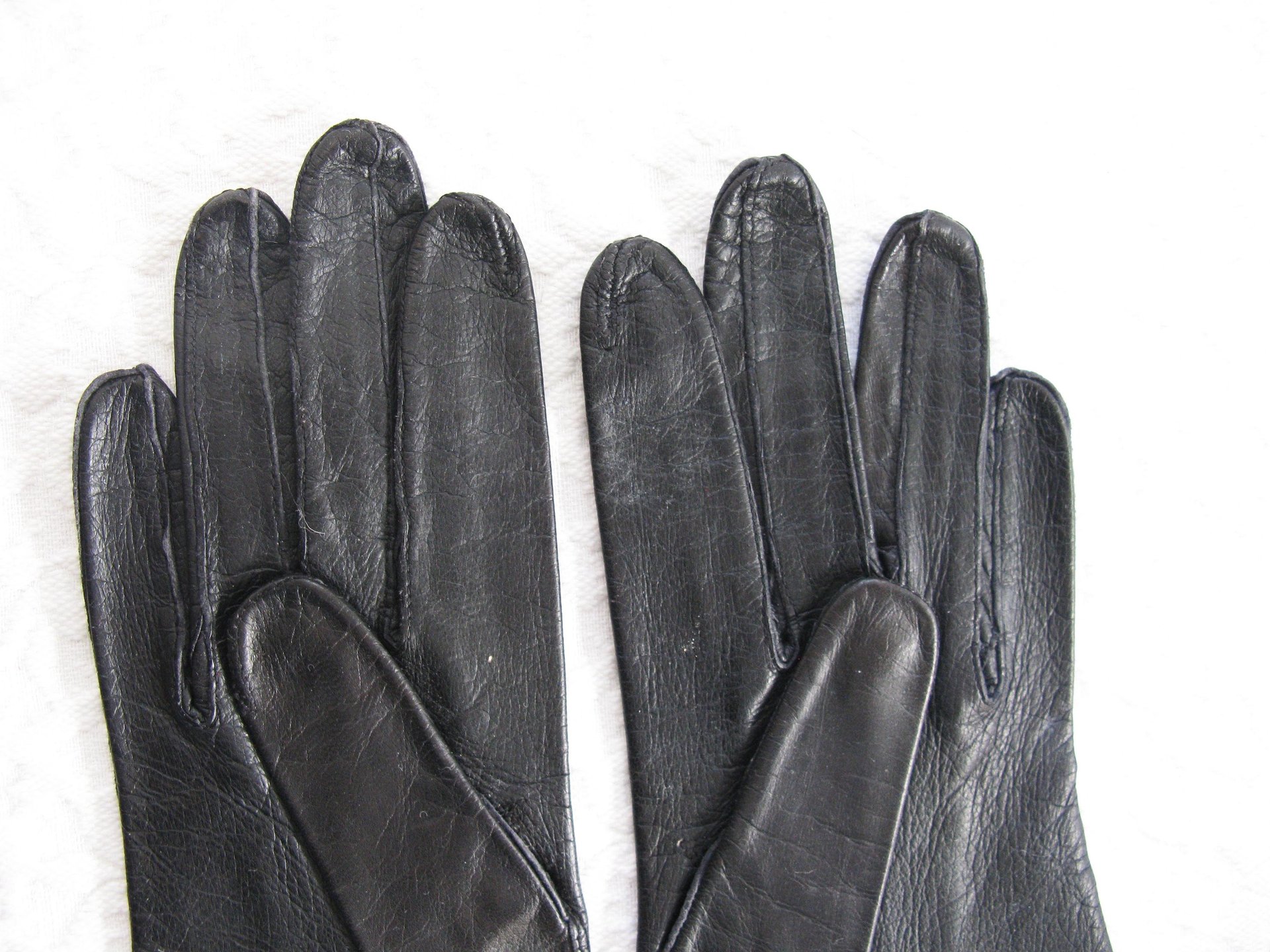 Black Gloves Sz 6 Kid Leather Ruffle Vintage Downton Miss Fisher Elegant Steampunk Cosplay Mid Century Harzfeld FREE Ship US  WhenRosesBloom