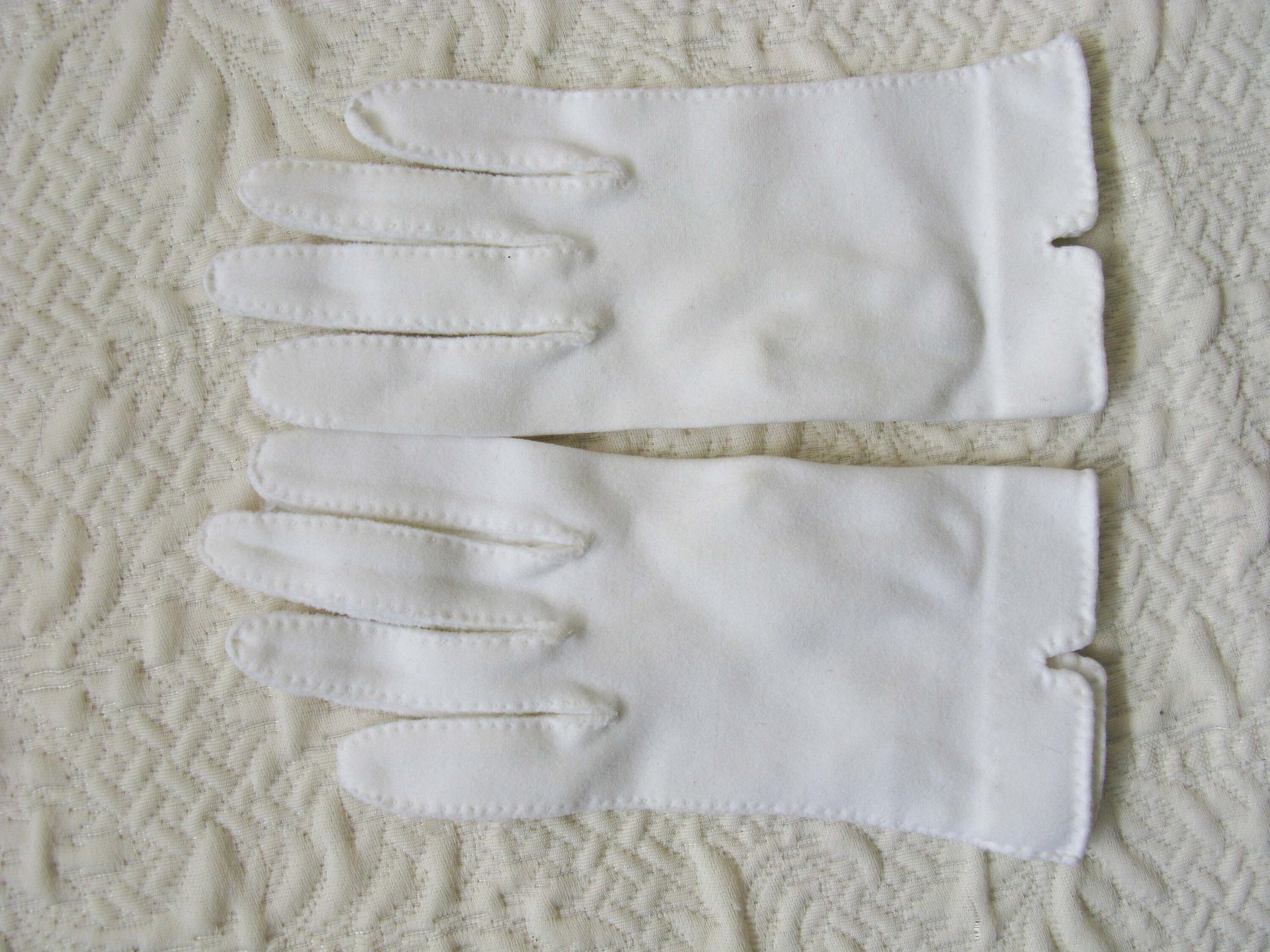 White Gloves Girl Child Size 6 Vintage Classic Tea Party 1st Communion Flower Girl Wedding  Retro Style Free Ship US WhenRosesBloom