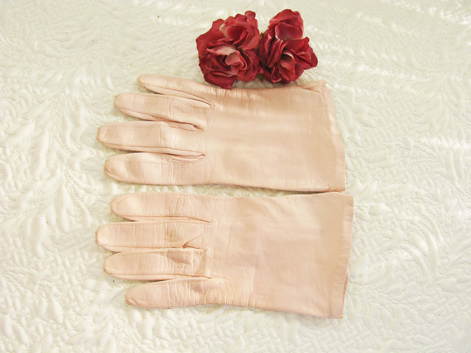 Vintage Pink Gloves French Leather Kislav 6-7 Wedding Tea Party Retro Mid Century Bridal Downton Jane Austen Retro Cosplay When Roses Bloom