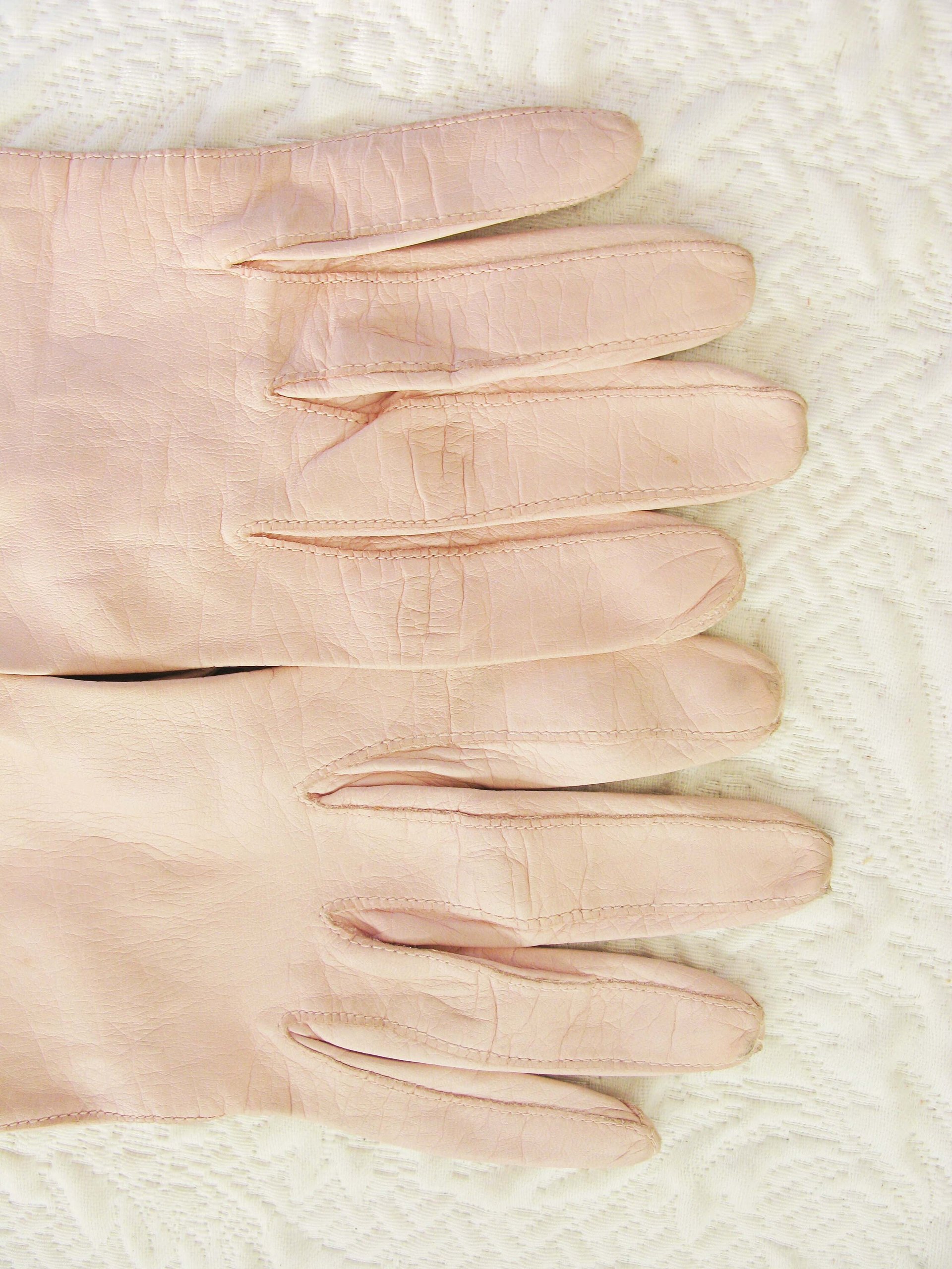 Vintage Pink Gloves French Leather Kislav 6-7 Wedding Tea Party Retro Mid Century Bridal Downton Jane Austen Retro Cosplay When Roses Bloom