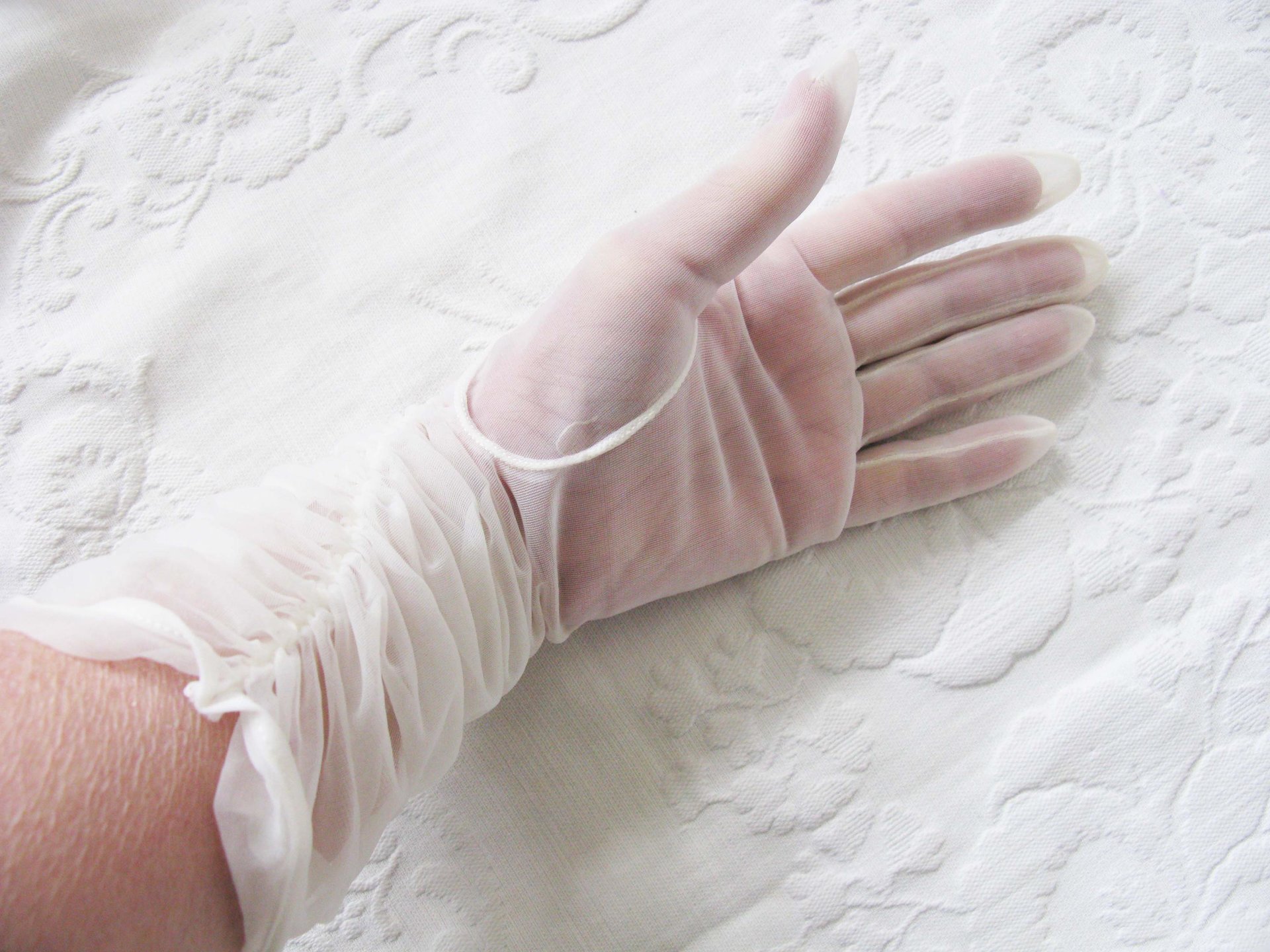 Vintage Gloves Sheer White Fabric gathered Forearm Length Retro Cosplay Wedding Tea Party Dance Downton Mid Century Glamour When Roses Bloom