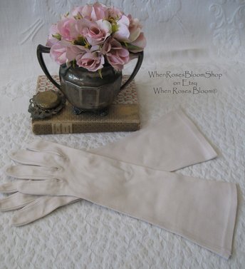 Gloves Vanilla Beige Off White Vintage Matinee Mid Century Style Wedding Tea Downton Miss Fisher Cosplay FREE Ship USA WhenRosesBloom