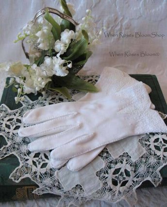 White Gloves Short Beaded Elegant Vintage Tea Party Dance Wedding Bride 1st Communion Flower Girl Bridesmaid FREE SHIP US WhenRosesBloom