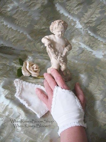 White Fingerless Gloves Wedding Bridal Glove Mitts Retro Boho Vintage Wedding Classic Style Victoria Austen Dickens Cosplay WhenRosesBloom