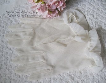 Vintage Gloves Sheer White Net Retro Cosplay Mid Century Wedding 1st Communion Tea Dance Downton Tea Party Free Ship  US When Roses Bloom