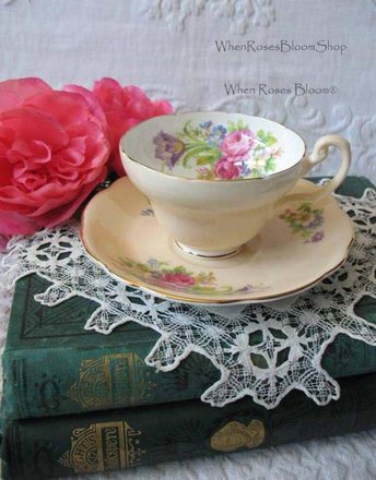 Vintage Teacup Tulip Spring  Foley English Bone china Retro TeaTime Gift Elegant Mid Century Style Shabby Chic WhenRosesBloom Classic Tea