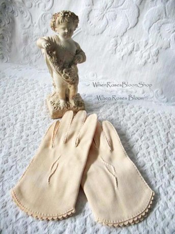 Vintage Gloves Beige Pink Flesh tone Retro Mid Century Tea Party Wedding Dance Bride Bridesmaid Petite Girl Free Ship US   WhenRosesBloom