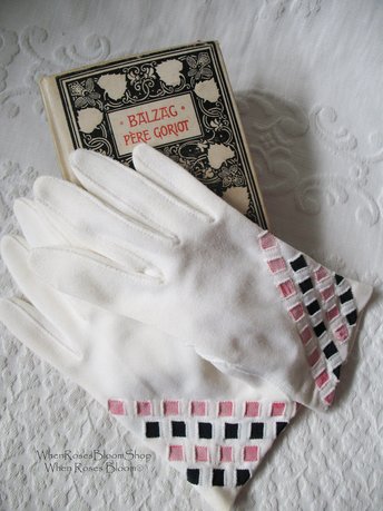 Vintage White Gloves Retro Tea Party Downton Miss Fisher Audrey Hepburn Cosplay Casual Sport Style Vegan Free Shipping in US  WhenRosesBloom
