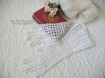 Vintage Gloves White Crochet Elegant Tea Party Vintage Retro Wedding Bridesmaid Communion Victoria Downton J Austen Cosplay WhenRosesBloom