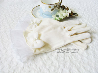 White Gloves Girl Vintage Child Classic Tea Party 1st Communion Flower Girl Wedding Bride Bridesmaid Retro Style Free Ship US WhenRosesBloom