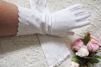 Vintage White Gloves Size 7 Matinee Wedding Classic Retro Mid Century Bride Bridesmaid Downton Austen Cosplay Free Ship US When Roses Bloom
