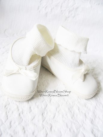 Vintage Baby Crib Shoes Size 1 White Leather Ballet Slippers Baby Keepsake Heirloom Gift doll shoes WhenRosesBloom
