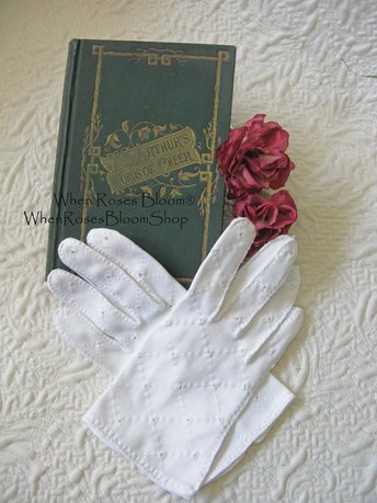 Gloves White Short Eyelet Retro Vintage Tea Party Elegant Wedding Cosplay Downton Miss Fisher Mid Century Style When Roses Bloom